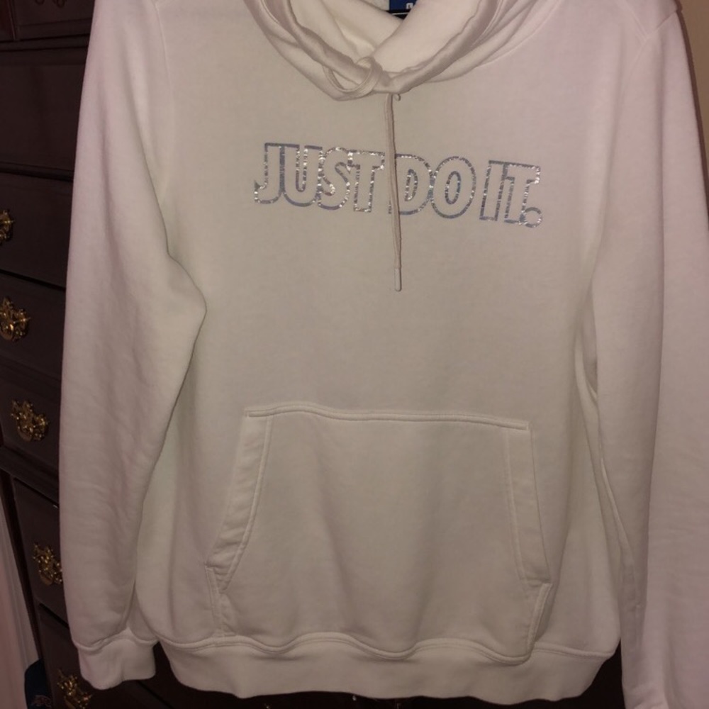 Nike pullover hoodie